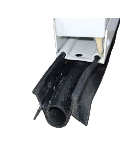 Joint pour porte sectionnelle à double lèvre